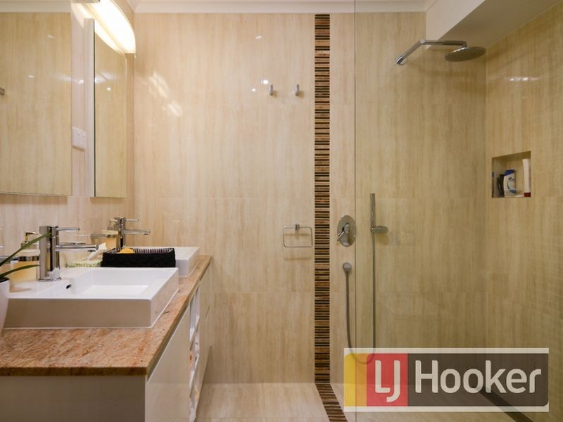 24 The Promenade, Narre Warren South VIC 3805