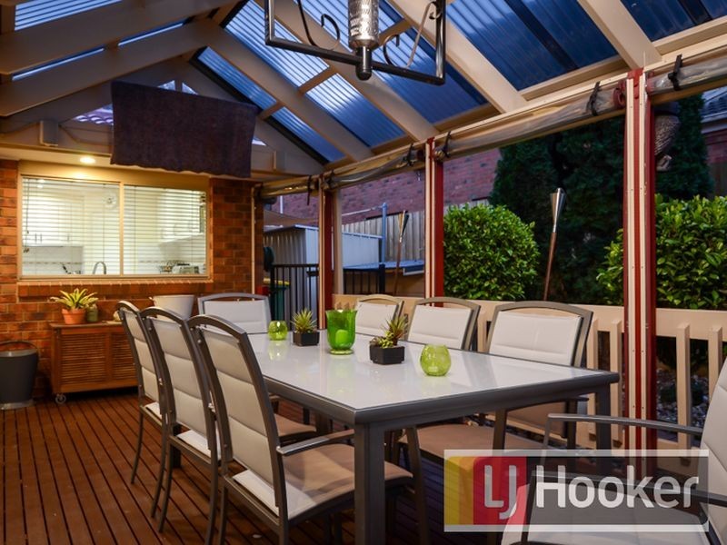 24 The Promenade, Narre Warren South VIC 3805