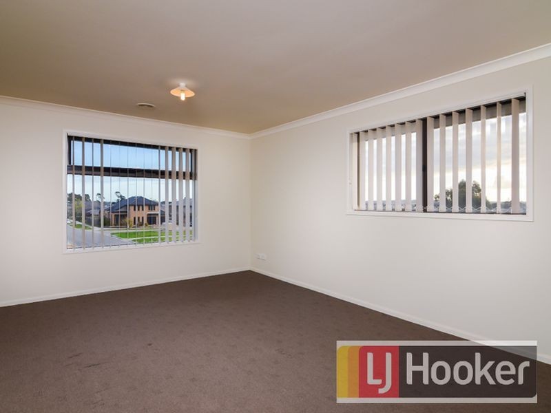 98 Wurundjeri Blvd, Berwick VIC 3806