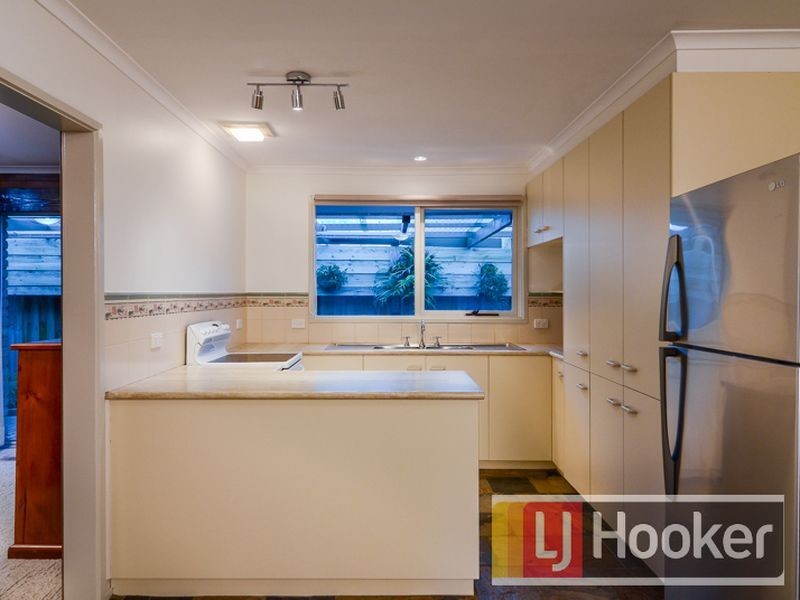 30 Lancaster Avenue, Narre Warren VIC 3805