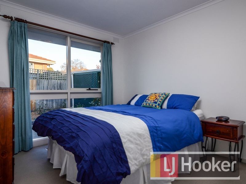 30 Lancaster Avenue, Narre Warren VIC 3805