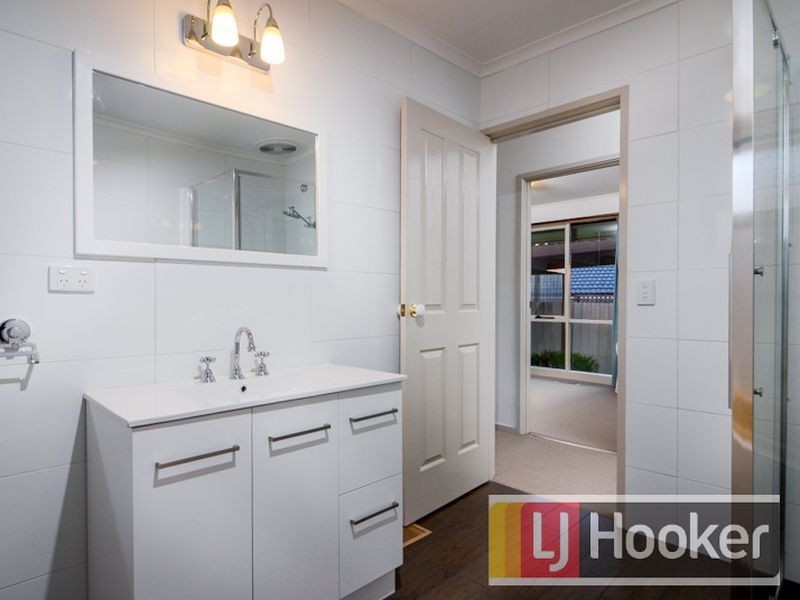 30 Lancaster Avenue, Narre Warren VIC 3805