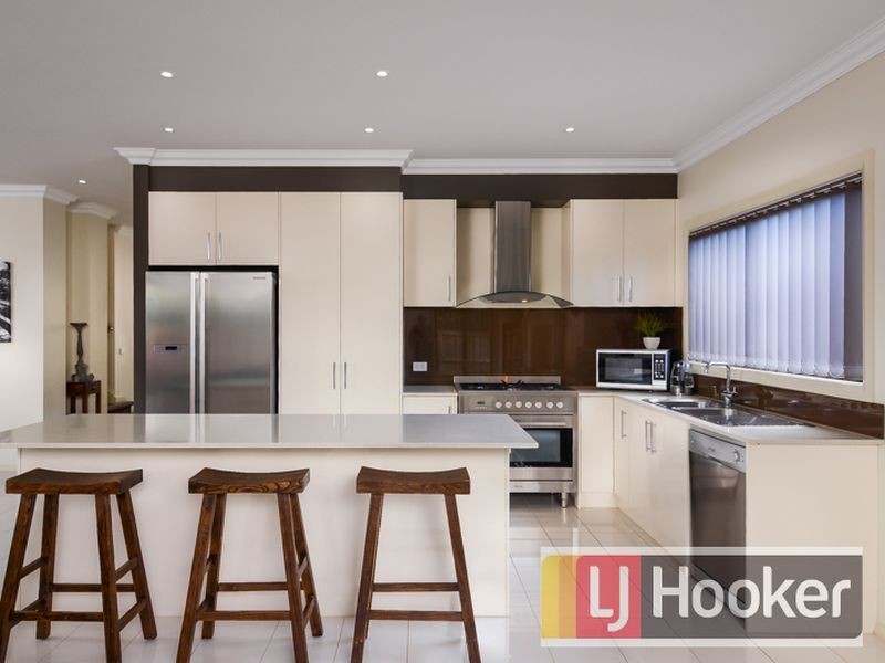 4 Sabina Road, Officer VIC 3809