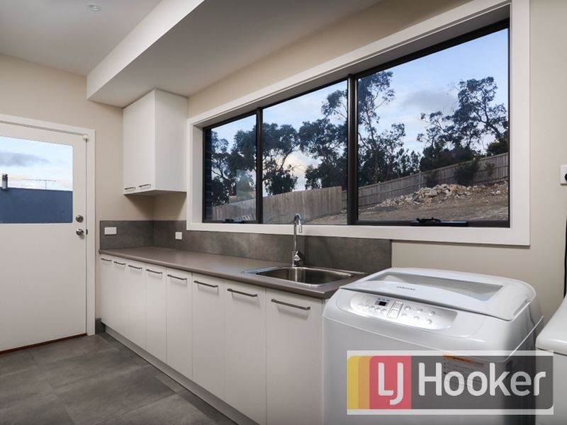 9 South Hidden Valley Circuit, Beaconsfield VIC 3807