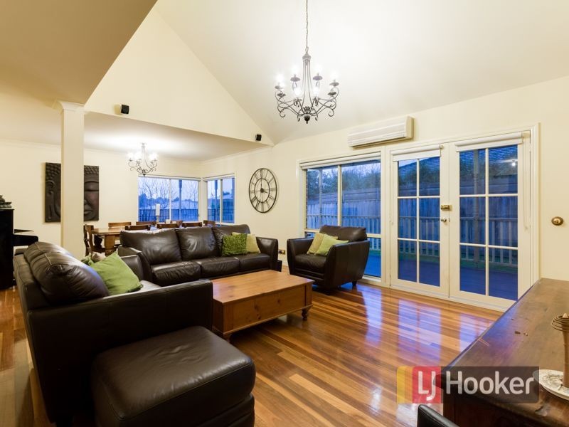 29 Woods Point Drive, Beaconsfield VIC 3807