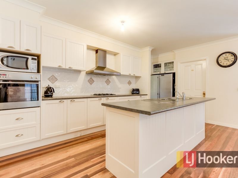 29 Woods Point Drive, Beaconsfield VIC 3807