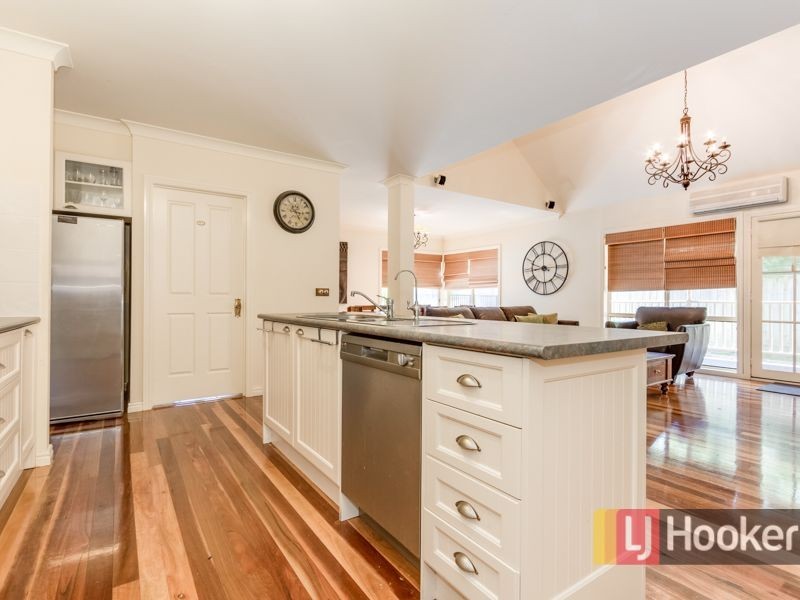 29 Woods Point Drive, Beaconsfield VIC 3807