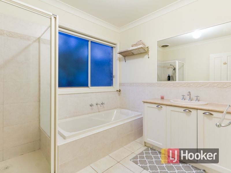 29 Woods Point Drive, Beaconsfield VIC 3807