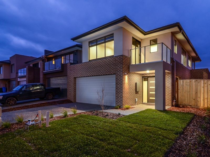 3 Tweed Road, Clyde North VIC 3978