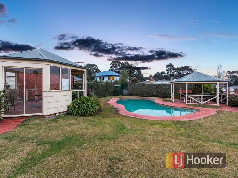 2/5 – 17 William Road, Berwick VIC 3806