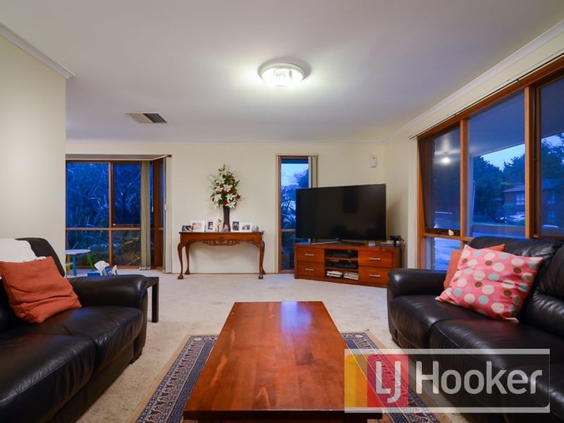 11 Maryn Close, Berwick VIC 3806