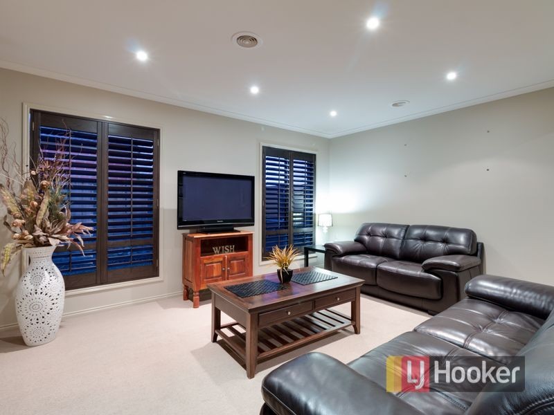 2 Flowerfield Court, Berwick VIC 3806