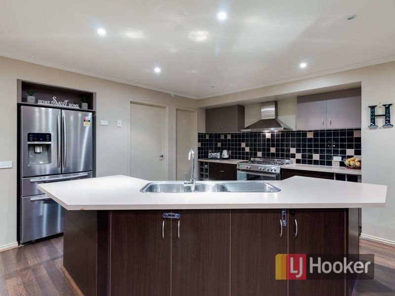 2 Flowerfield Court, Berwick VIC 3806