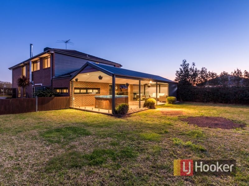 2 Flowerfield Court, Berwick VIC 3806