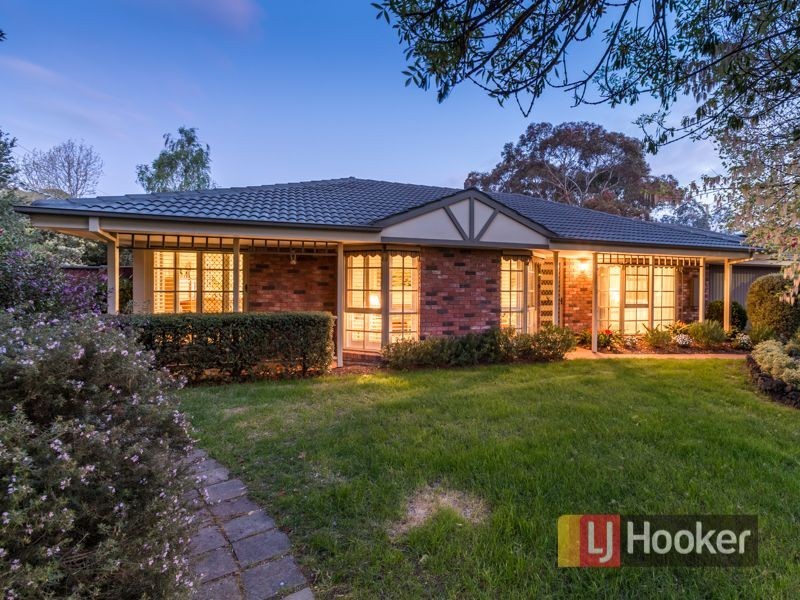 2/18 Manuka Road, Berwick VIC 3806