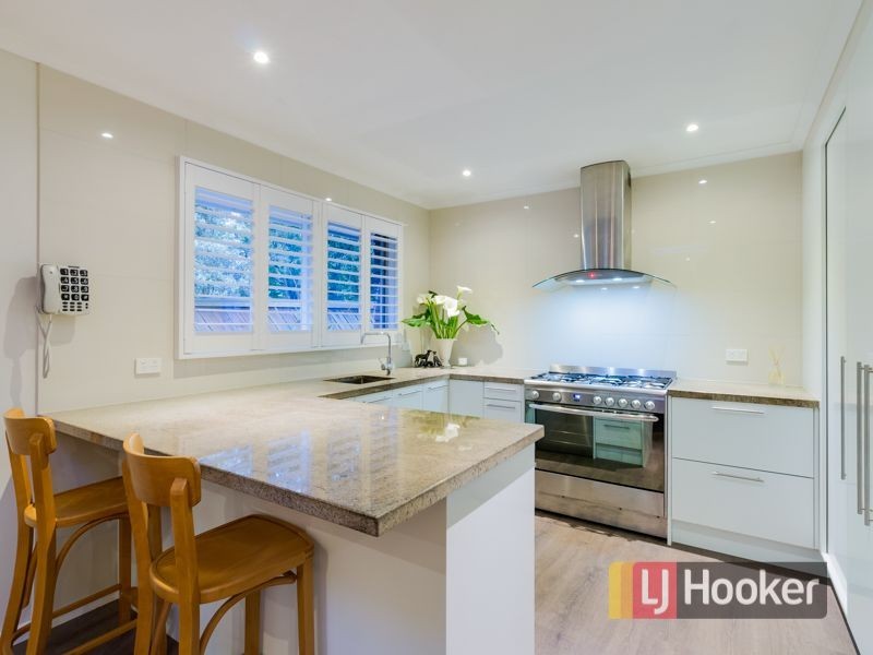 2/18 Manuka Road, Berwick VIC 3806