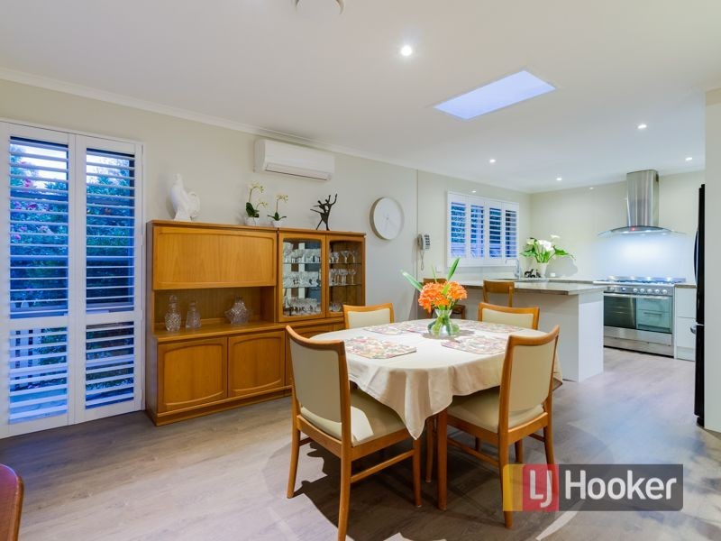 2/18 Manuka Road, Berwick VIC 3806