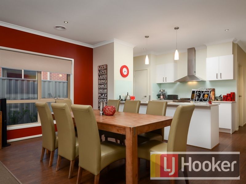 5 Arrow Road, Cranbourne East VIC 3977