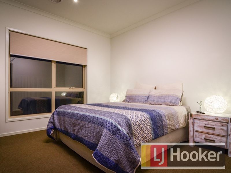 5 Arrow Road, Cranbourne East VIC 3977