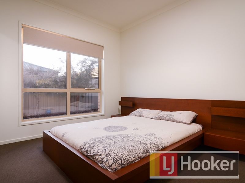 5 Arrow Road, Cranbourne East VIC 3977