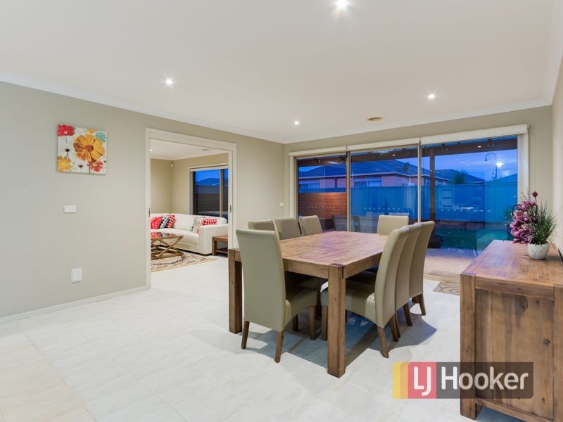 56 Tyndall Street, Cranbourne East VIC 3977