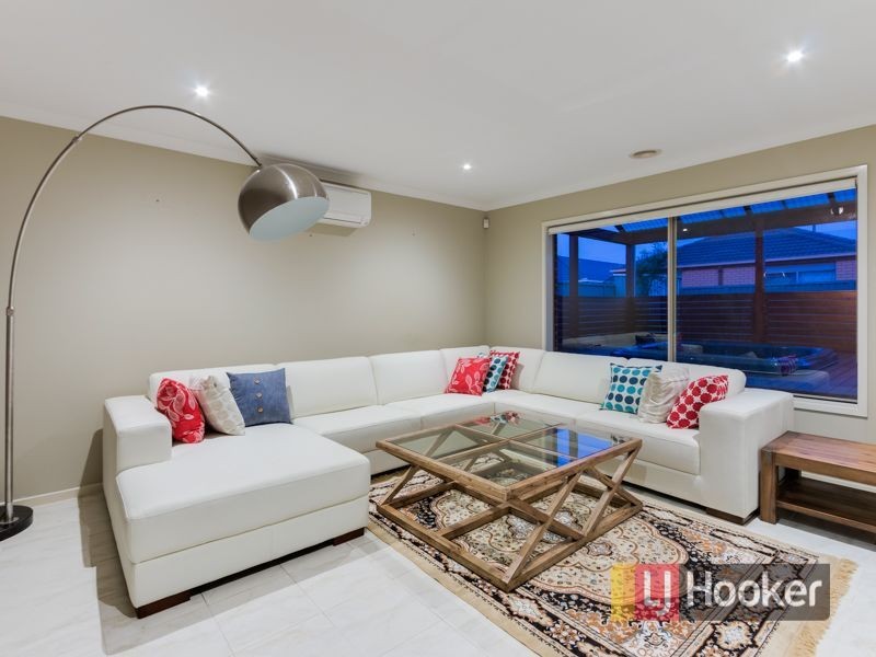 56 Tyndall Street, Cranbourne East VIC 3977