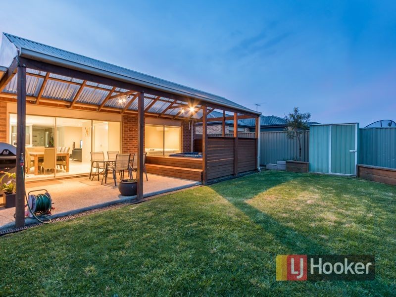 56 Tyndall Street, Cranbourne East VIC 3977