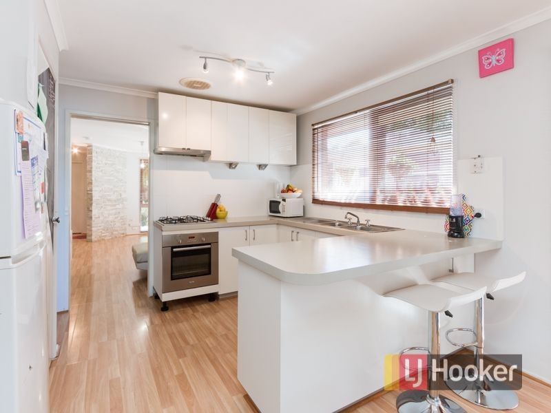 12 Hillman Court, Berwick VIC 3806