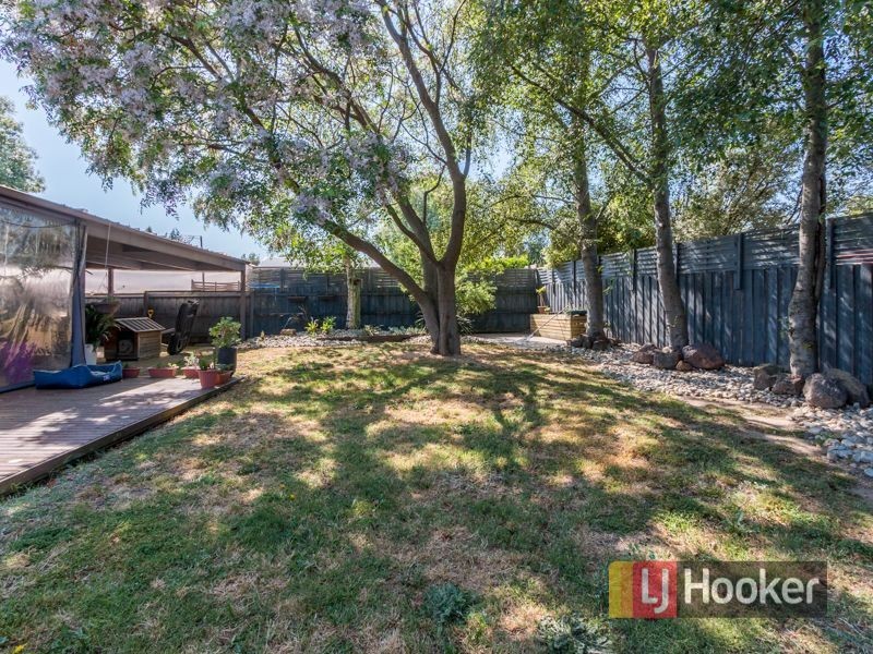 12 Hillman Court, Berwick VIC 3806