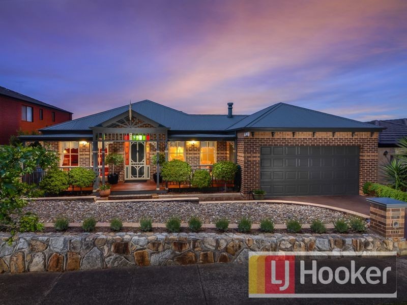 111 Montbrae Circuit, Narre Warren North VIC 3804