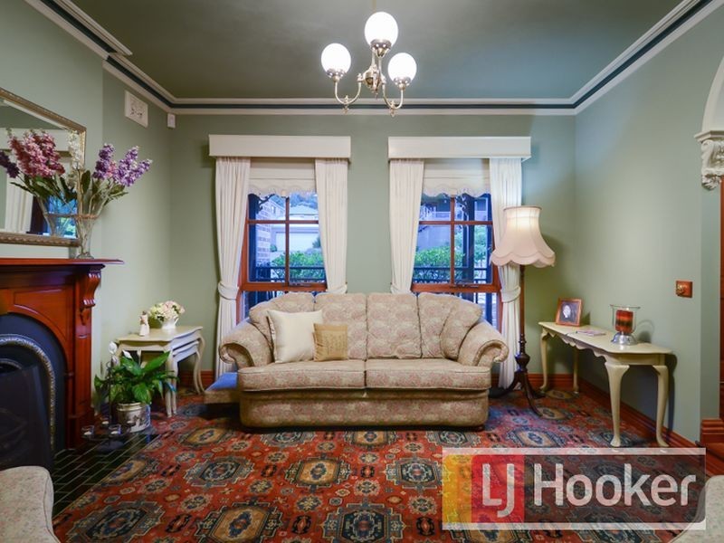 111 Montbrae Circuit, Narre Warren North VIC 3804