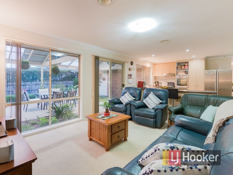 16 Dryden Court, Berwick VIC 3806
