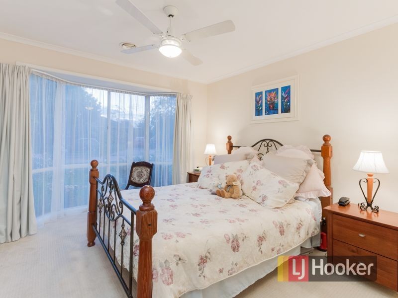 16 Dryden Court, Berwick VIC 3806