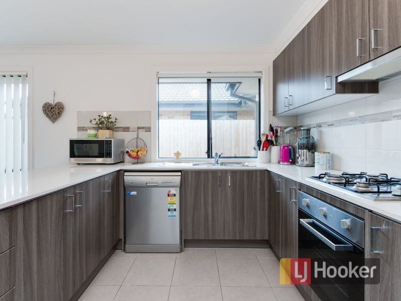 8/30 Warrenwood Place, Langwarrin VIC 3910