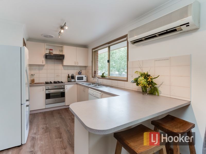 1/1 Topaz Place, Narre Warren VIC 3805