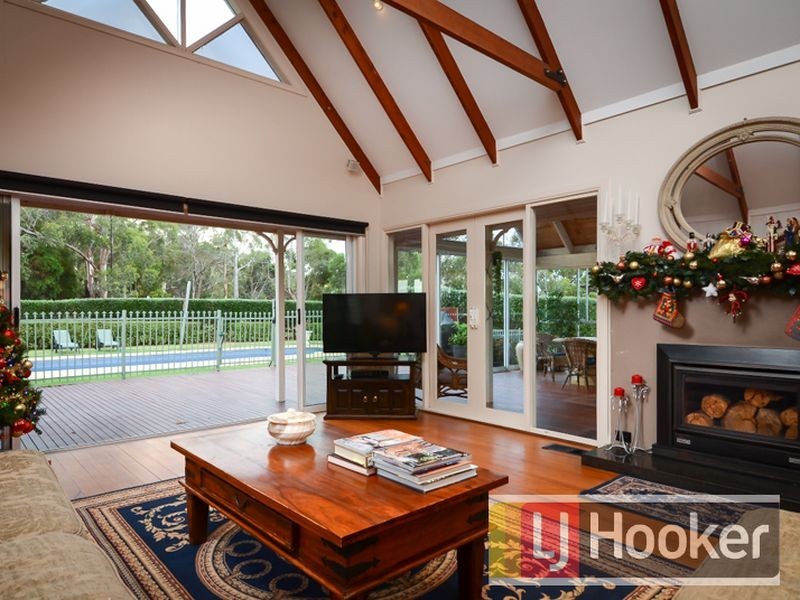 206-210 King Road, Harkaway VIC 3806