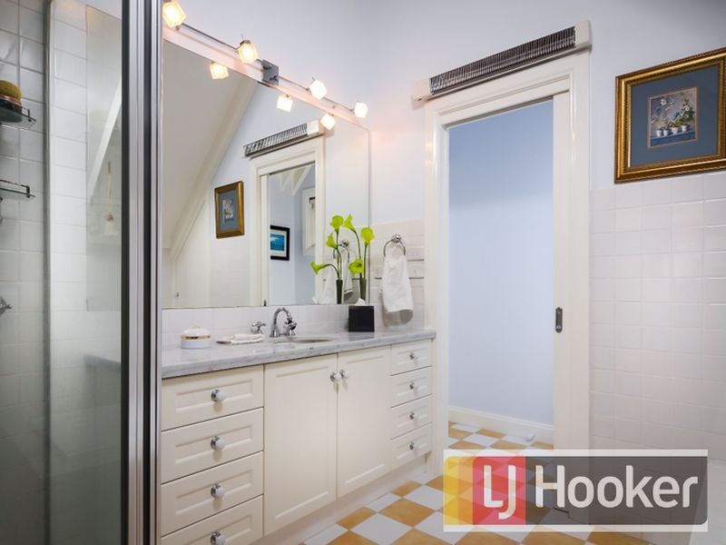 206-210 King Road, Harkaway VIC 3806