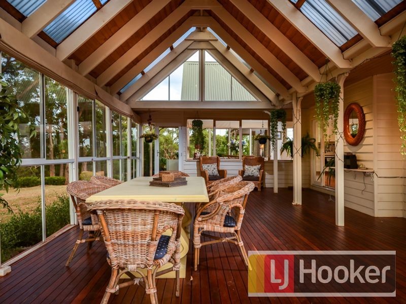 206-210 King Road, Harkaway VIC 3806