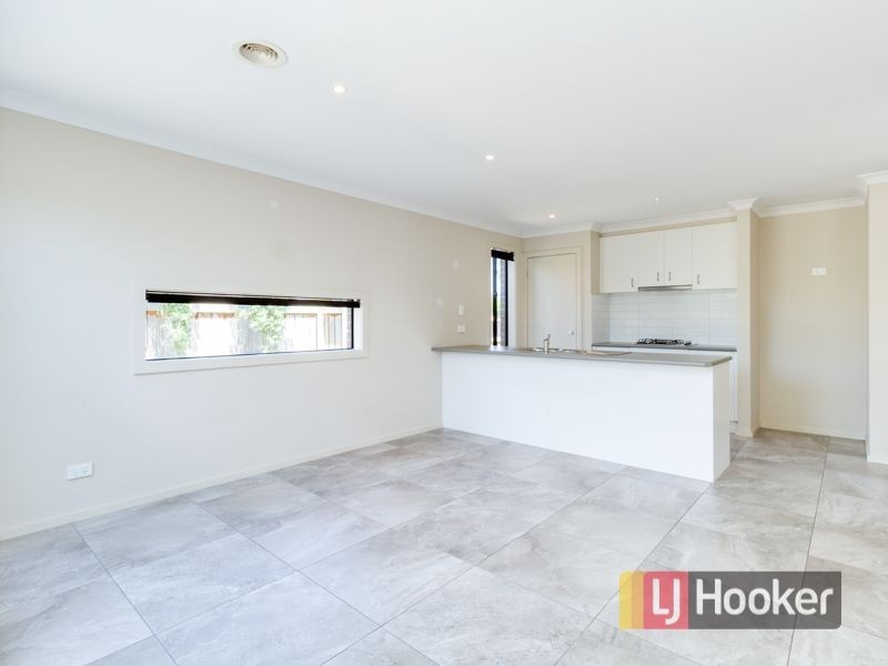 134 Sabel Drive, Cranbourne North VIC 3977