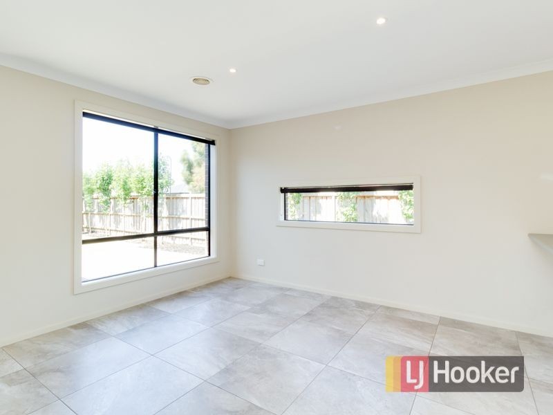 134 Sabel Drive, Cranbourne North VIC 3977