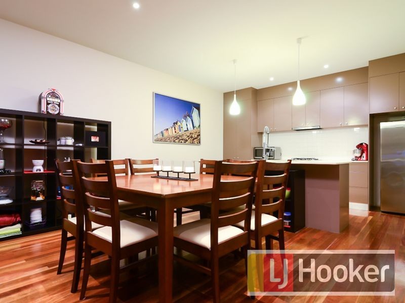 10 Glenisla Way, Berwick VIC 3806