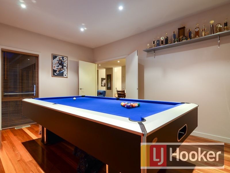 10 Glenisla Way, Berwick VIC 3806