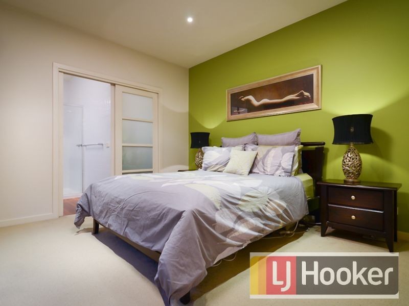 10 Glenisla Way, Berwick VIC 3806