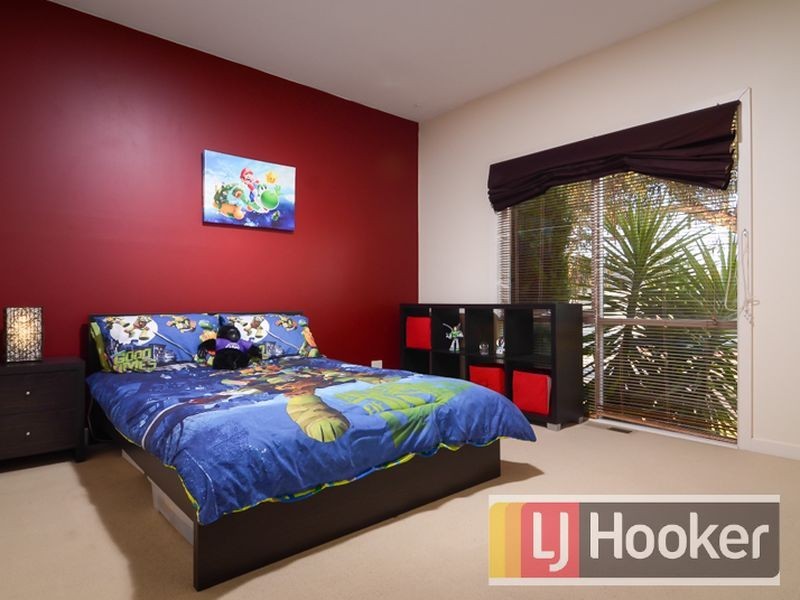 10 Glenisla Way, Berwick VIC 3806