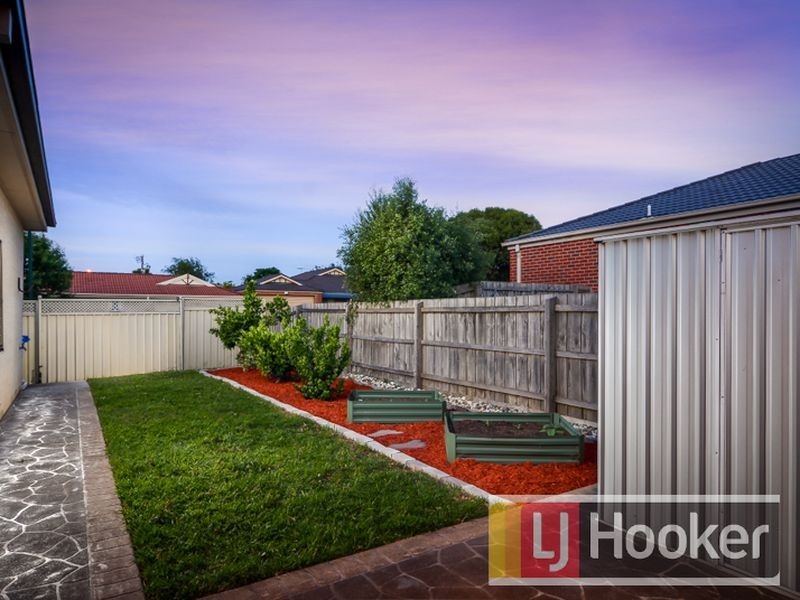 10 Glenisla Way, Berwick VIC 3806