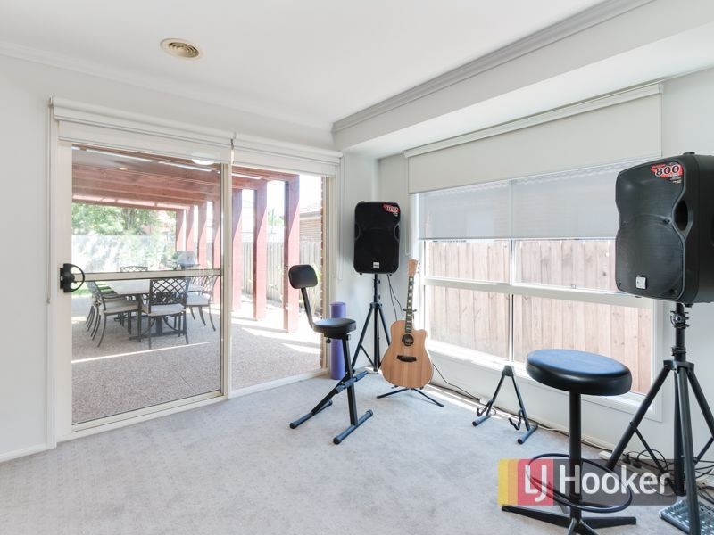 1 Retreat Circuit, Beaconsfield VIC 3807