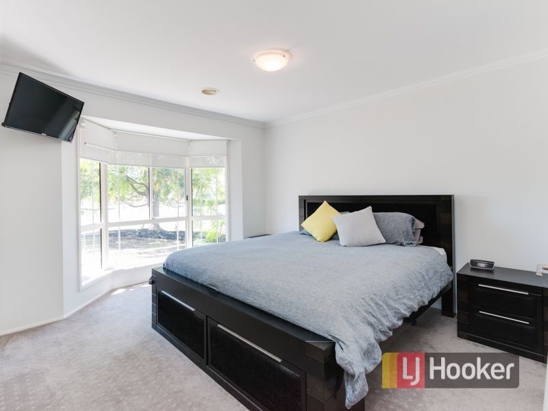 1 Retreat Circuit, Beaconsfield VIC 3807