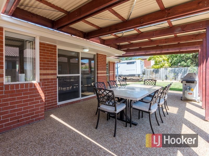 1 Retreat Circuit, Beaconsfield VIC 3807