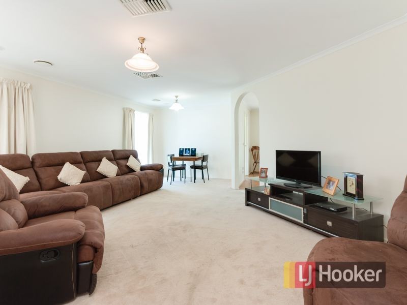 38 Florence Avenue, Berwick VIC 3806