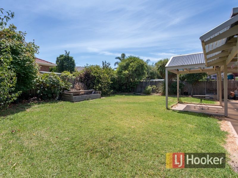 38 Florence Avenue, Berwick VIC 3806